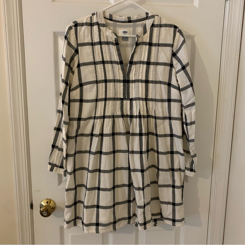 Old Navy White and Black Windowpane Tunic Dress
